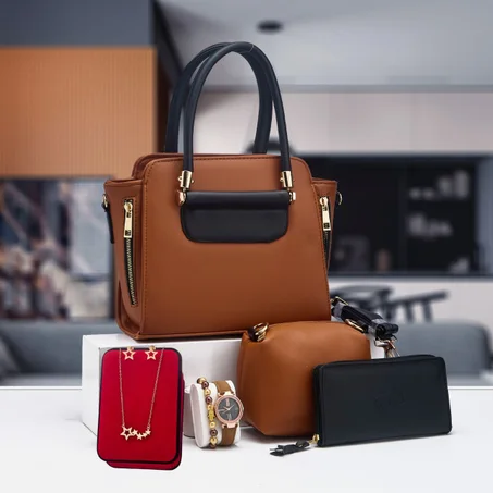 حقيبة نسائية كامل بإكسسوارات أنيقة