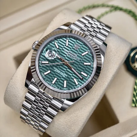 الموديل الثالث