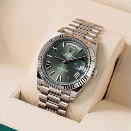 الموديل الأول