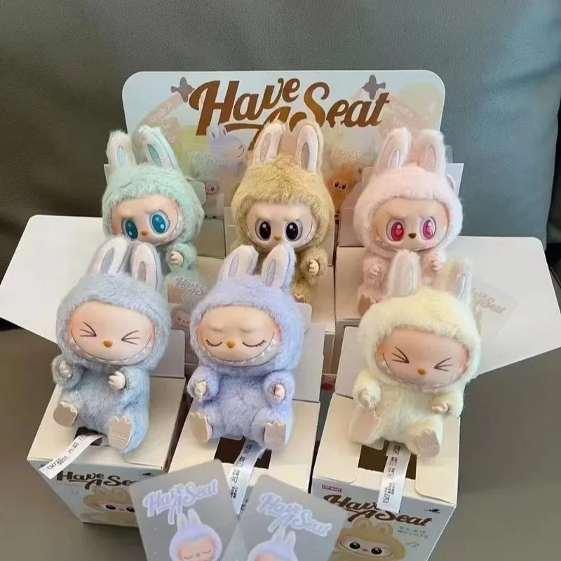 ميدالية لابوبو متعدده الالوان النسخة الثانية