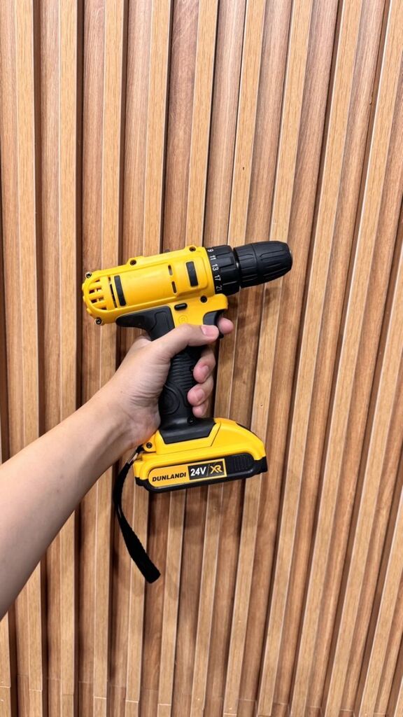 شنيور لاسلكى ببطاريتين 24 فولت 33 قطعة