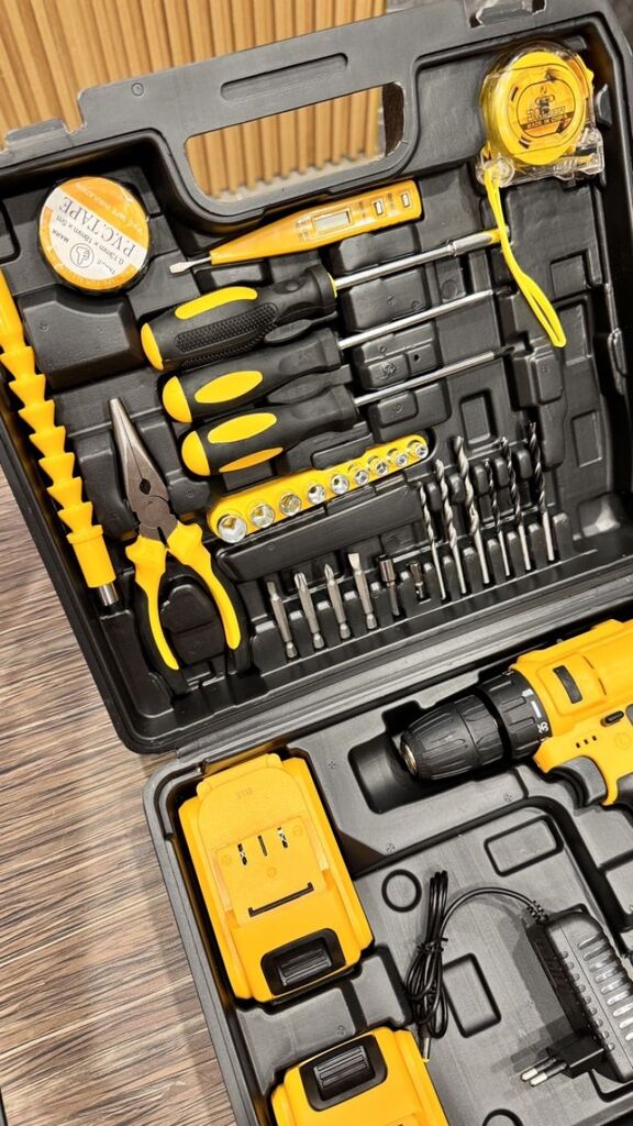 شنيور لاسلكى ببطاريتين 24 فولت 33 قطعة