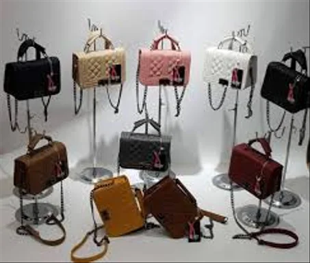 حقائب نساية