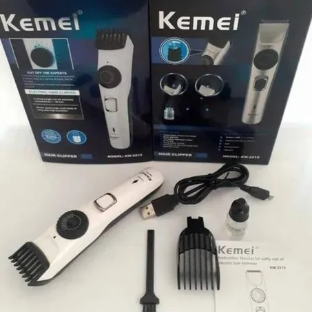 ماكينة حلاقة كهربائية لاسلكية (قابلة للشحن عبر USB)