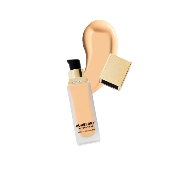 Burberry Beyond Wear Perfecting Matte Foundation