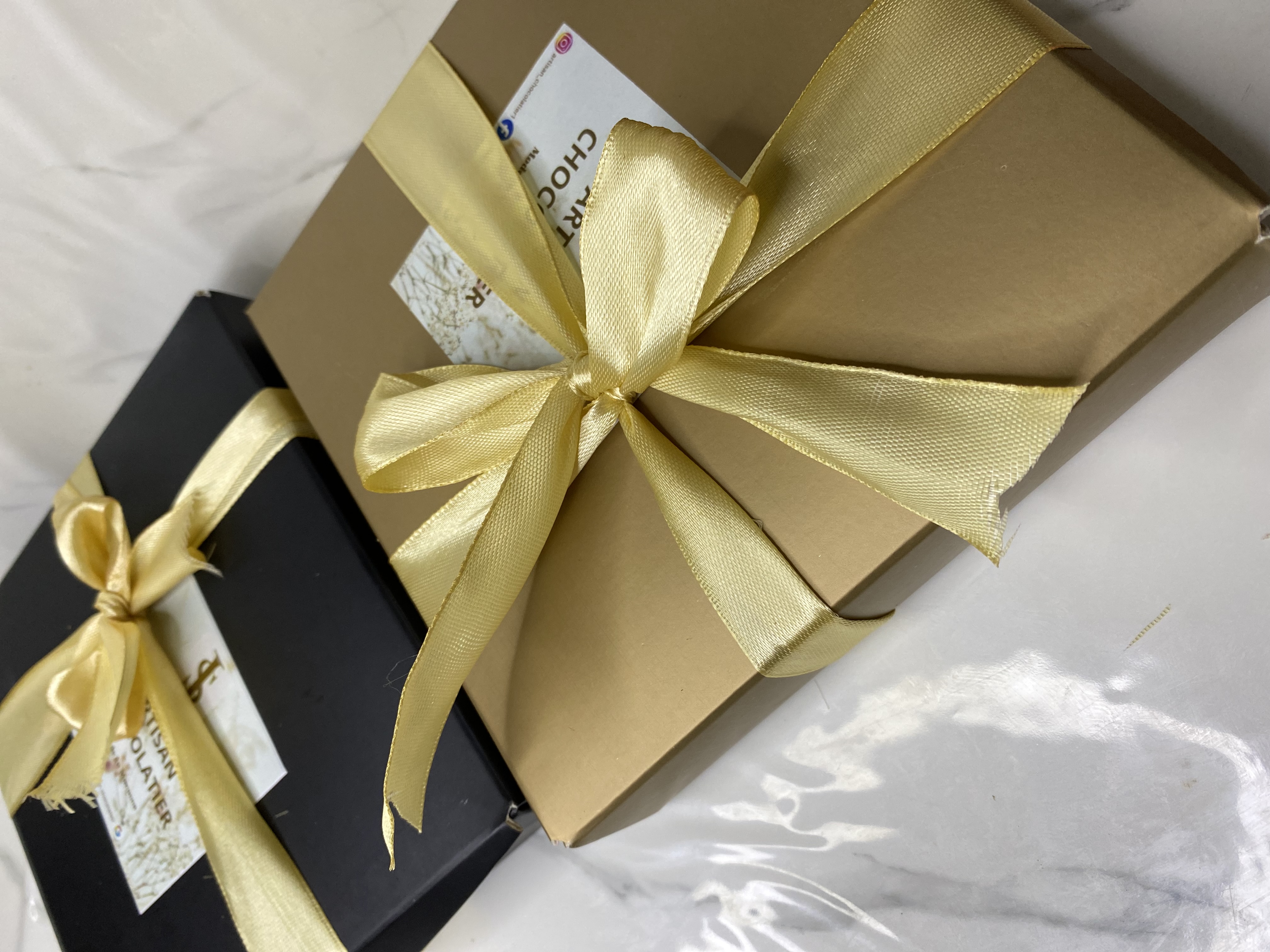 box chocolats fleurs 10 PCS
