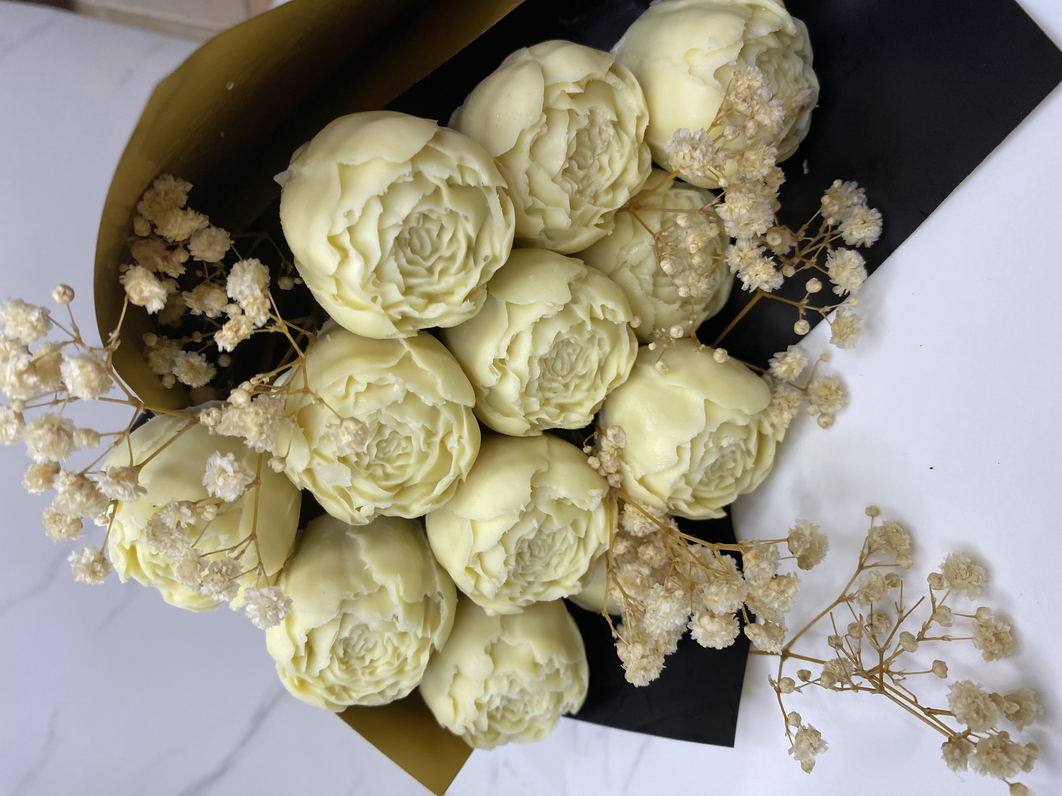 bouquet chocolats Disponibles seulement Tanger