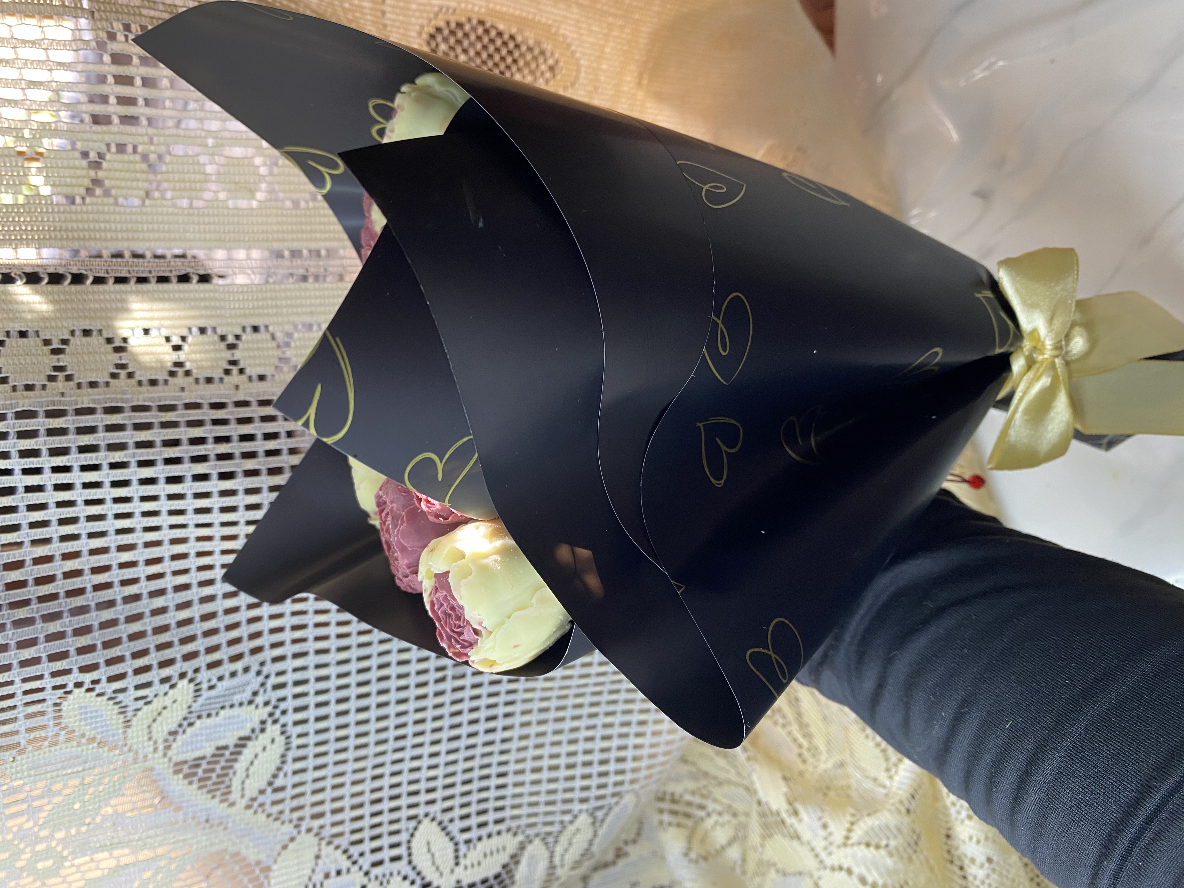 bouquet chocolats Disponibles seulement Tanger