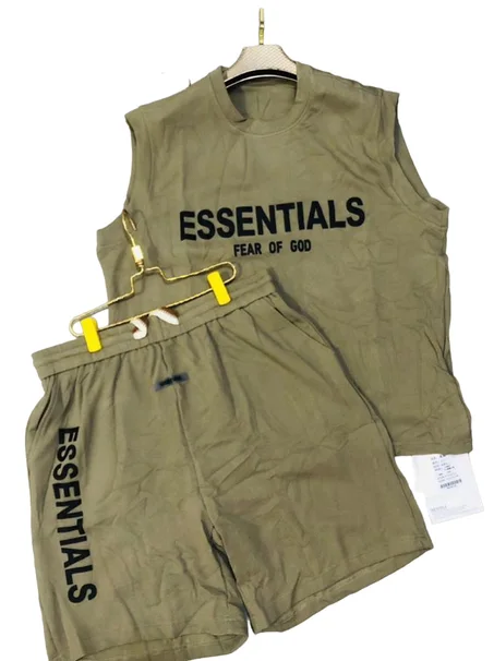 COMPLET VETEMENTS