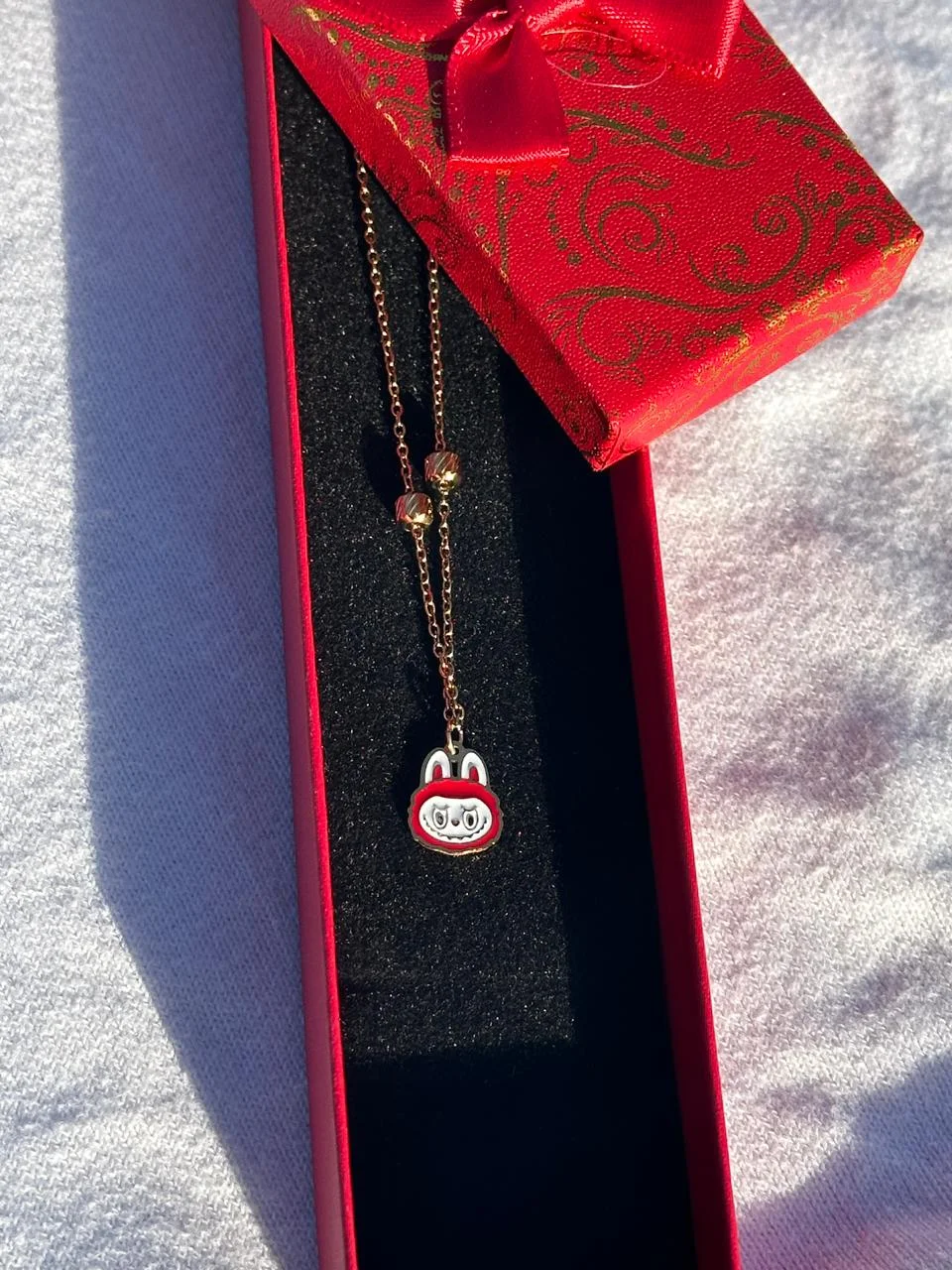 Collier Labubu Charmant rouge🐰