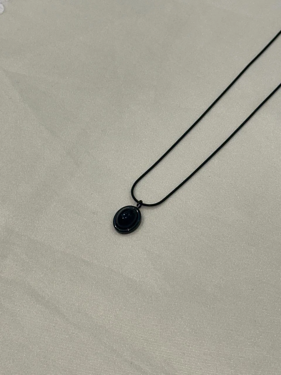 🌑 MOONSTONE NOIRE