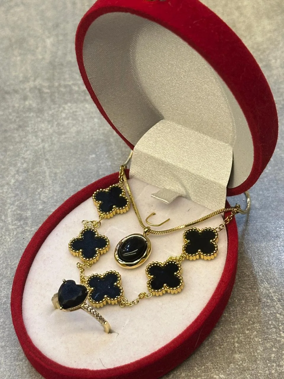 Pack Pierre De Lune + Van Cleff + Pandora Noire