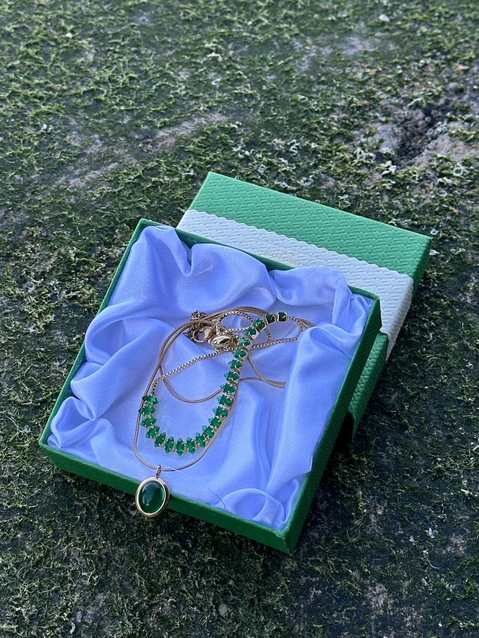 ✨ Pack de bijoux élégant couleur verte ✨