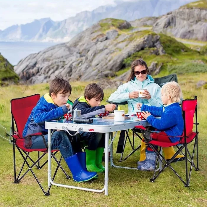 Chaise de Camping Pliante et Légère à Accoudoirs et Porte-Gobelet pour Extérieur au design Simple