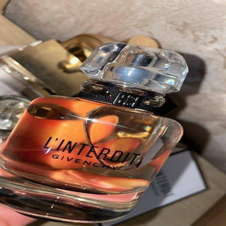 Parfum l'interdit
