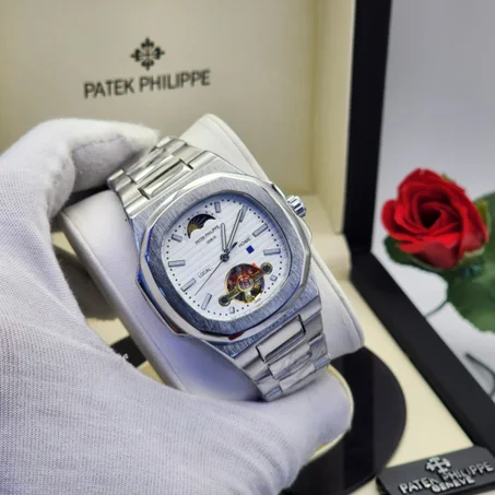 Patek Philippe Nautilus b