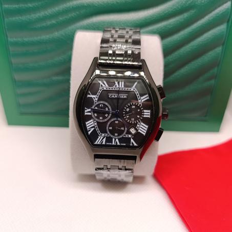 Cartier Roadster الأيقونية