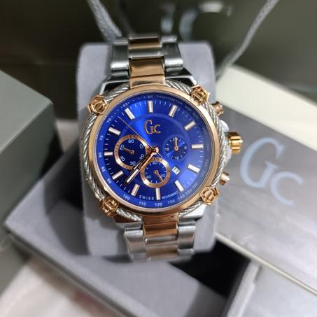 ساعة GC - مينا أزرق مع لمسات ذهبية وفضية