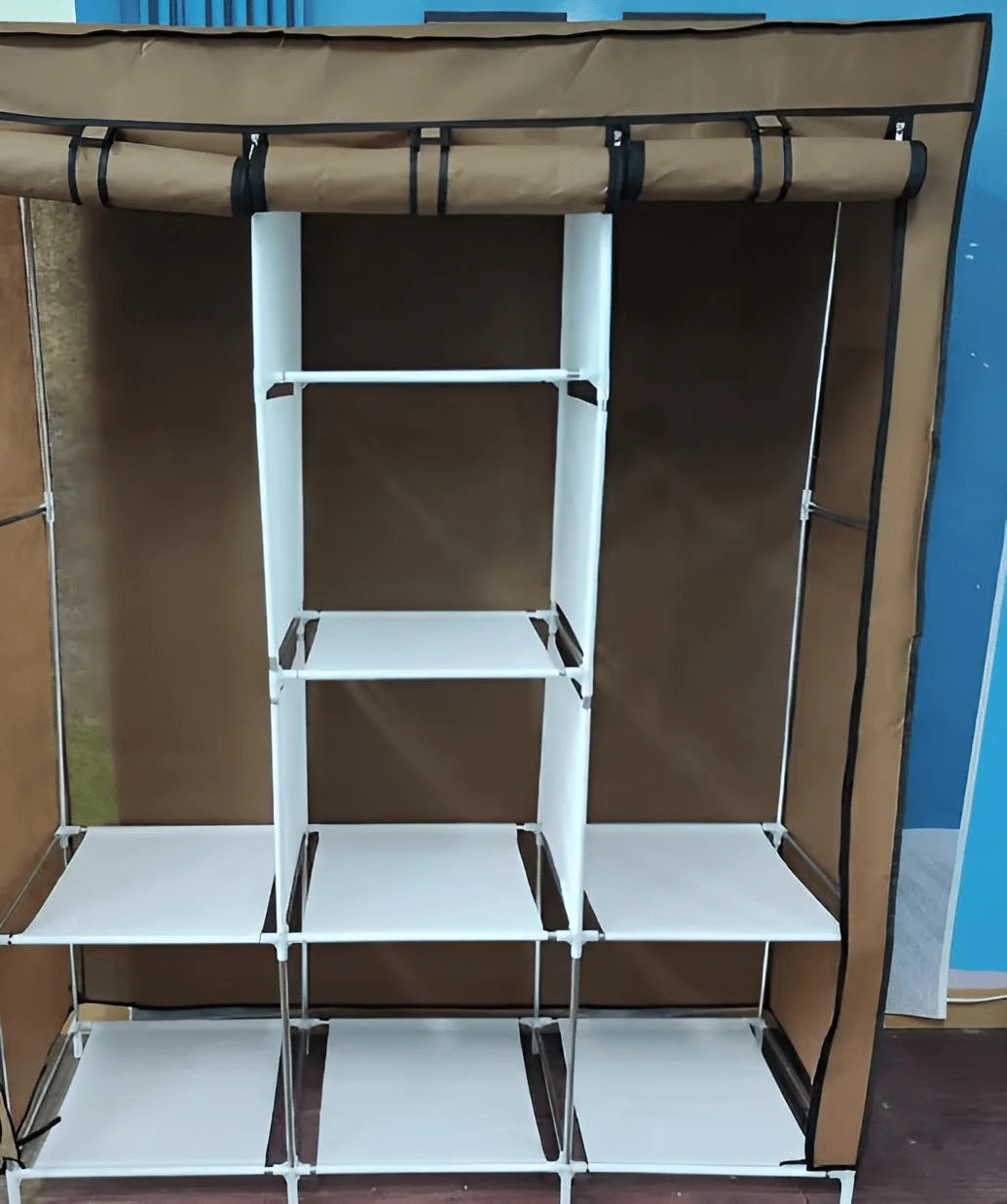 خزانة ملابس قابلة للطي