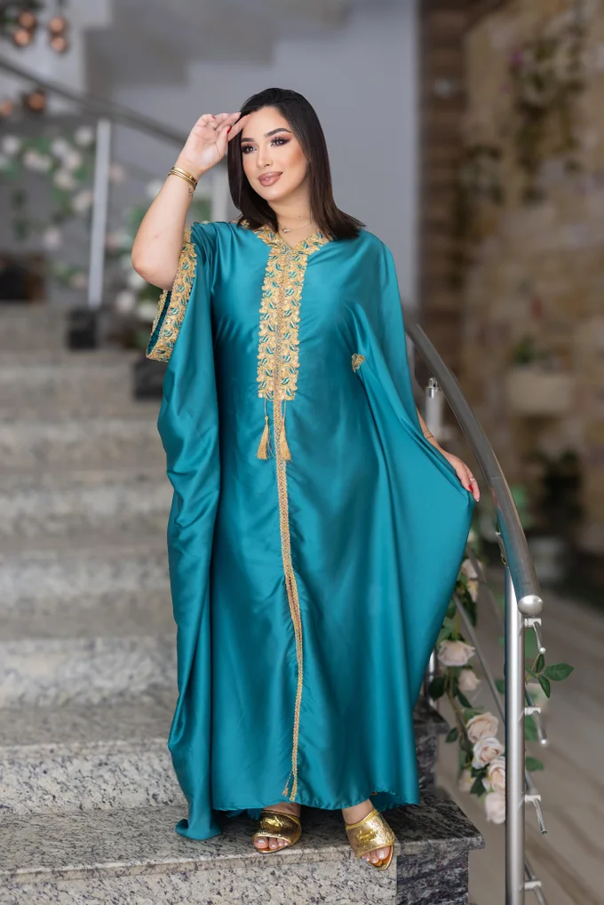 ROBE FARACHA