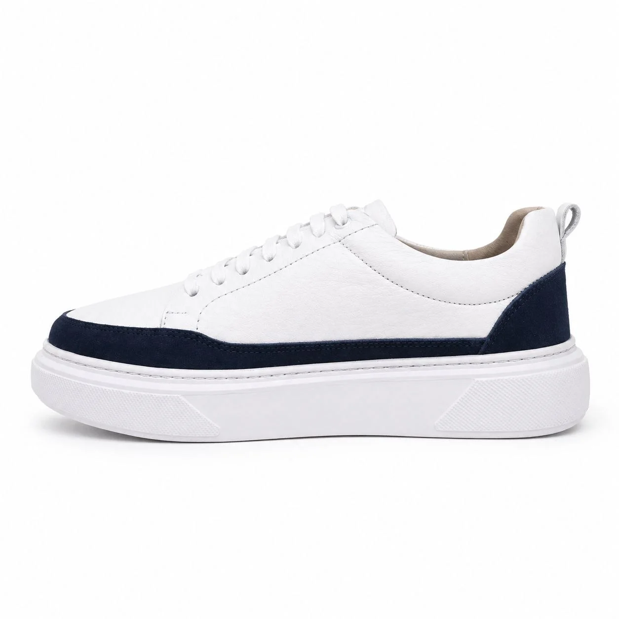 Sneakers Premium Blanc & Bleu Marine – Élégance & Confort Quotidien