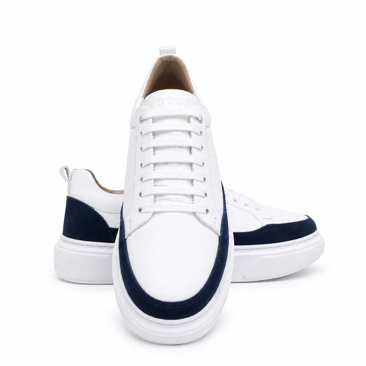 Sneakers Premium Blanc & Bleu Marine – Élégance & Confort Quotidien