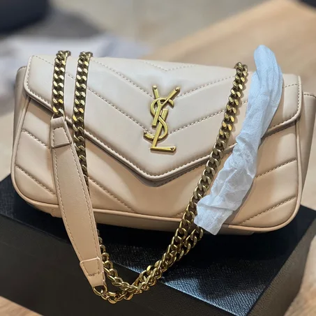 حقيبة نسائية Yves saint Laurent