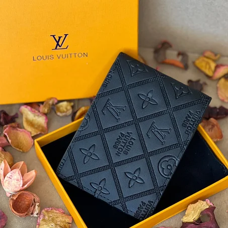 محفظة رجالية انيقة فخمة louis Vuitton (copy)