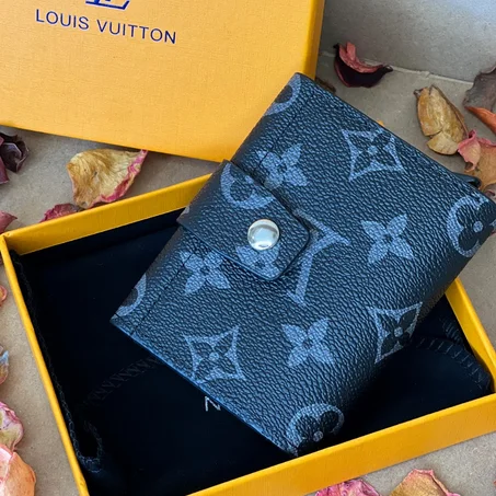 محفظة رجالية انيقة فخمة louis Vuitton