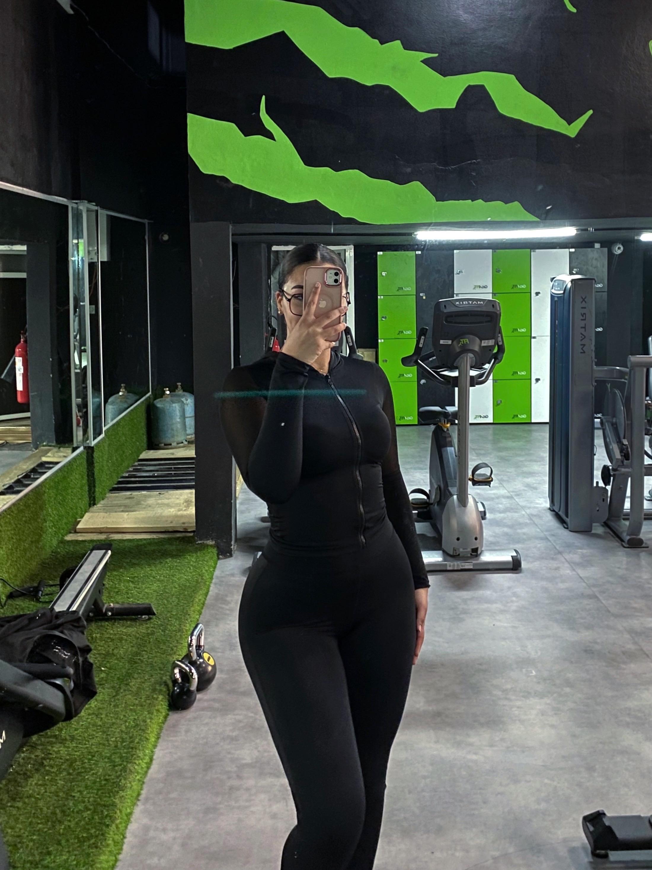 ENSEMBLE SPORT NOIR 2 PIECES - Top à Capuche & Legging Gainant