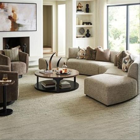 الفناء والحديقة والبستان