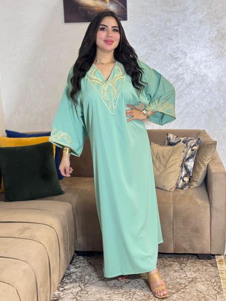 گندورة بالطرزة خدمة متقونة كيف ديما  نوع التوب كريب