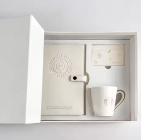 طقم هدايا فاخر