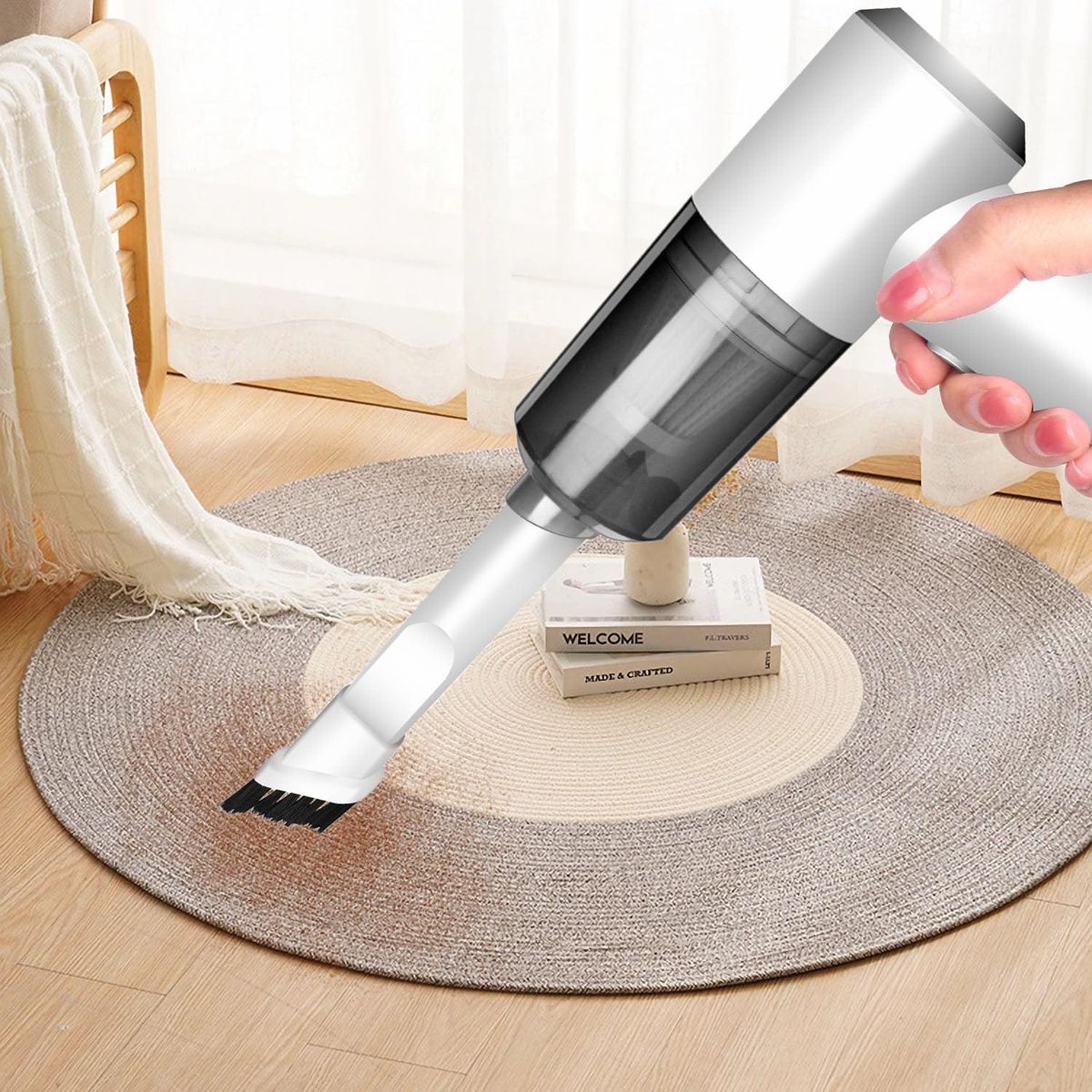 مكنسة كهربائية محمولة  Portable vacuum cleaner