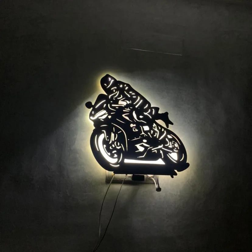 tableau MOTO en bois mdf avec led RGB