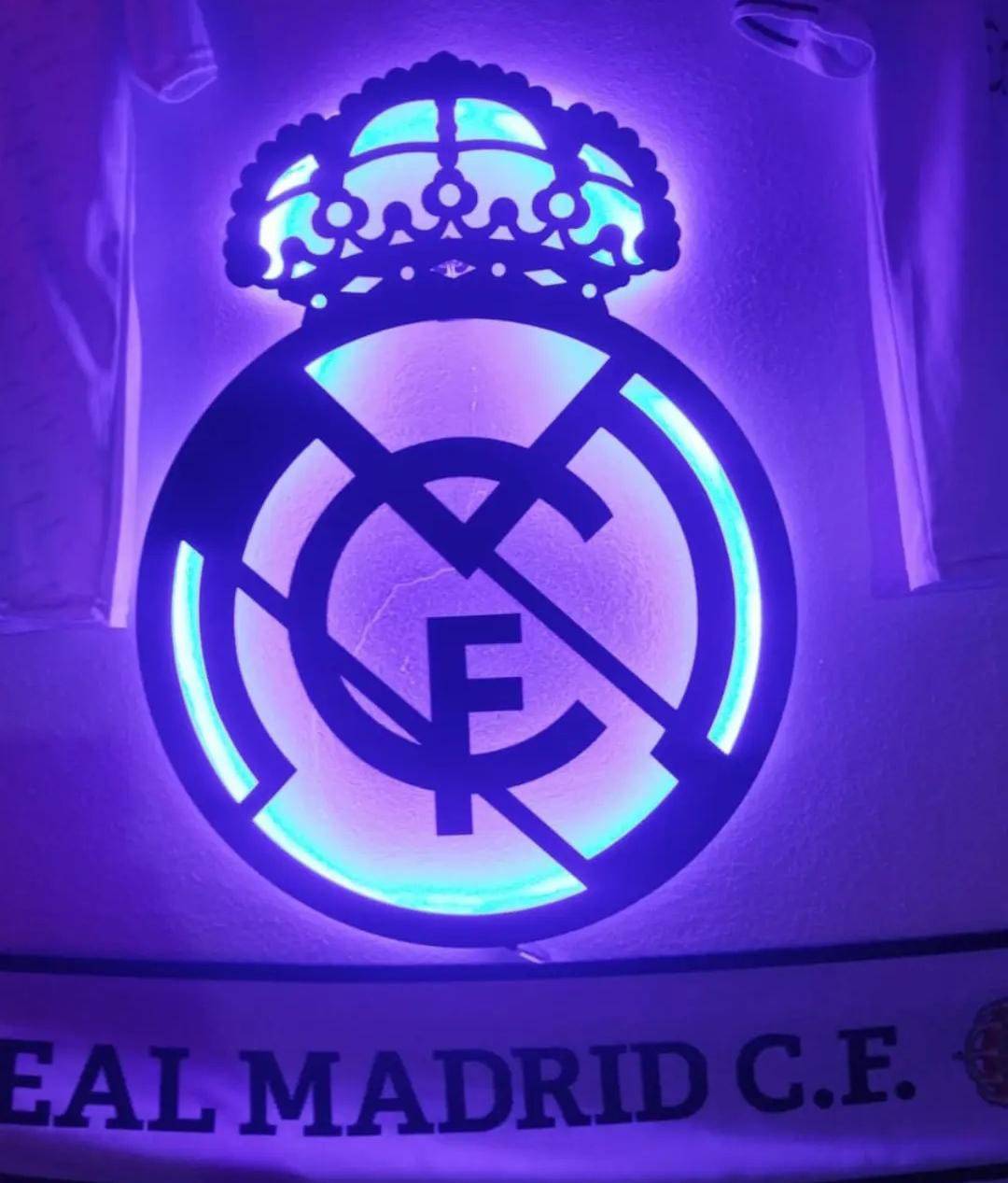 tableau real madrid en bois mdf avec led RGB