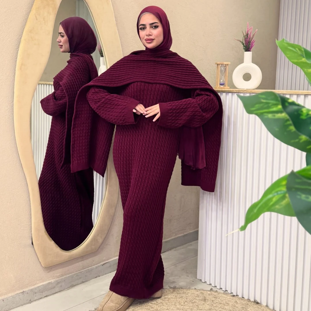 كسوة شتوية راقية مع شال بنفس اللون