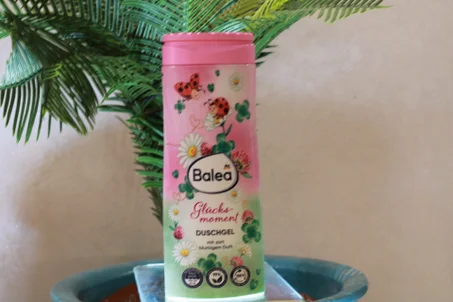 🌸 استمتع بلحظات من الانتعاش مع جل الاستحمام Balea Glücksmoment! 🌸