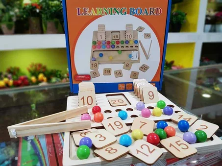 jeux éducatif de tri et d′appariement de couleurs avec des perles à clipser(36d livraison 7d)