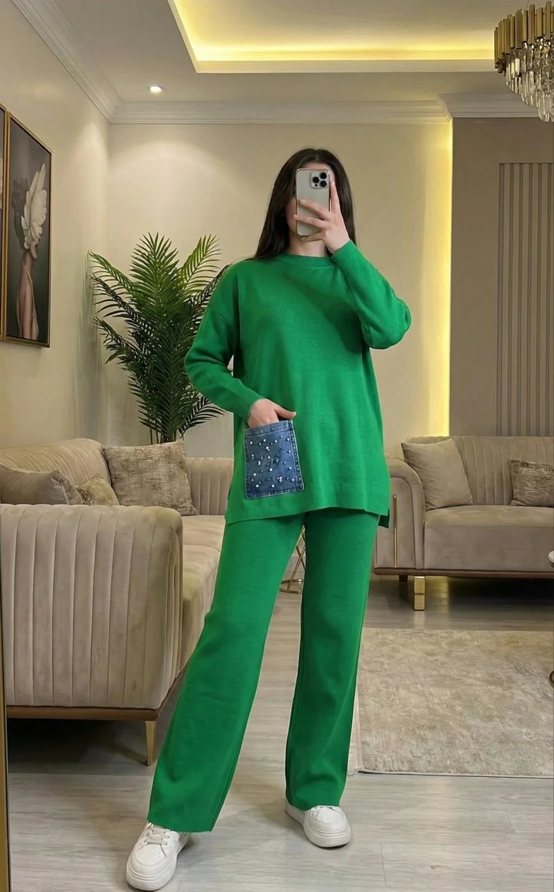 طقم تريكو نسائي (قطعتين) - جودة ممتازة وتصميم عصري ✨