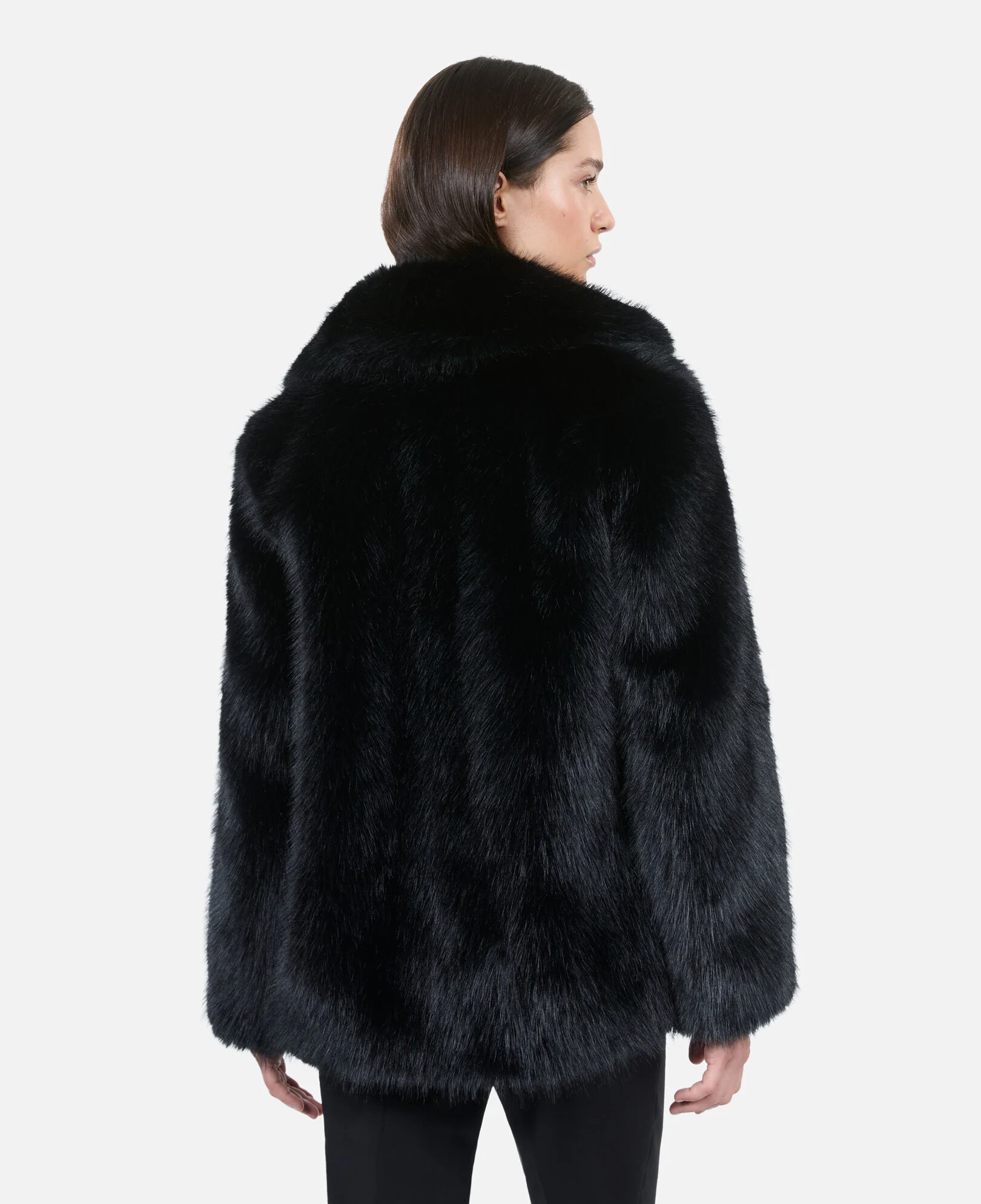 THE MOST STYLISH FUR JACKET IN BLACK MADE IN FRANCE  🇫🇷