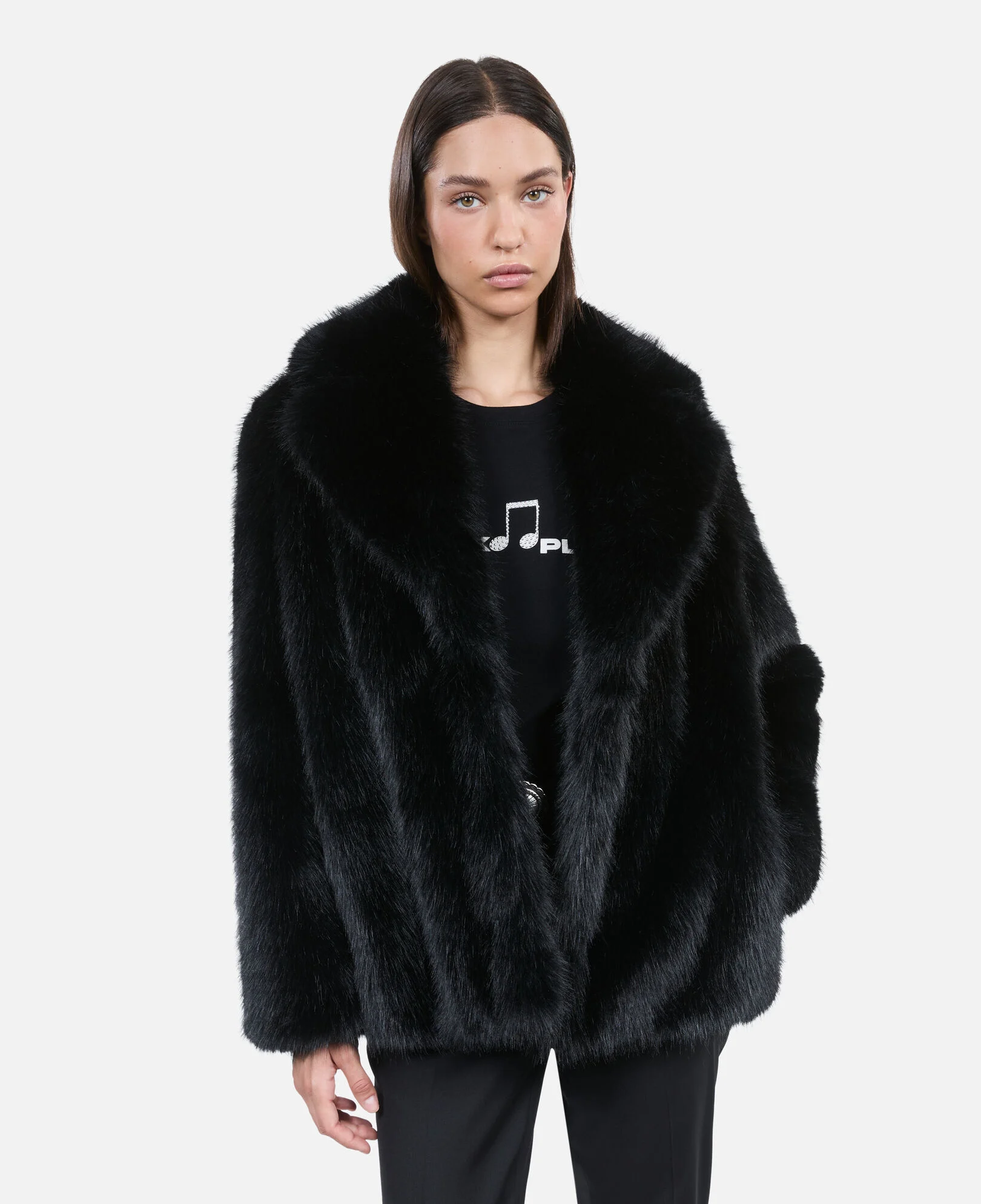 THE MOST STYLISH FUR JACKET IN BLACK MADE IN FRANCE  🇫🇷