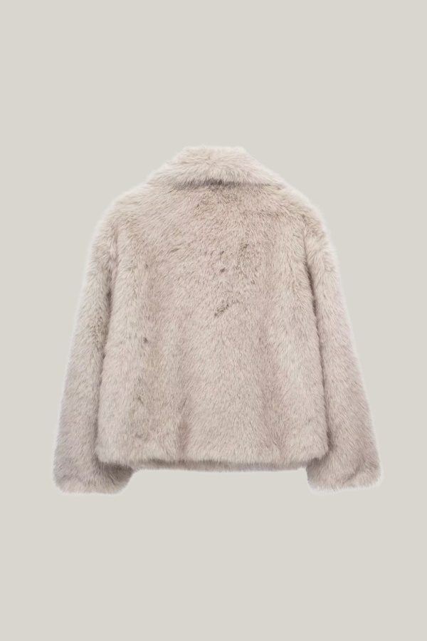 THE MOST ELEGANT FUR JACKET IN BEIGE MADE IN ITALIE 🇮🇹