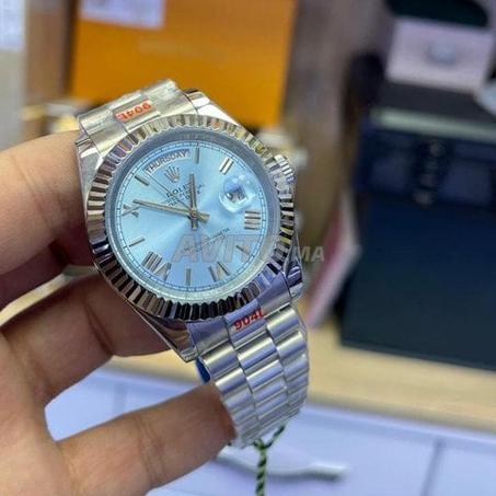 Rolex datejust Bleu océan 36 cadran argenté bracelet jubilé
