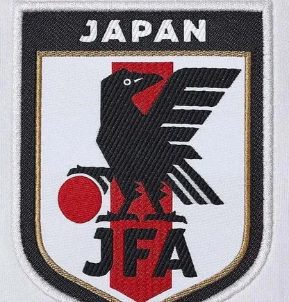 تيشيرت زورو من One Piece – ستايل أنمي صيفي 🔥