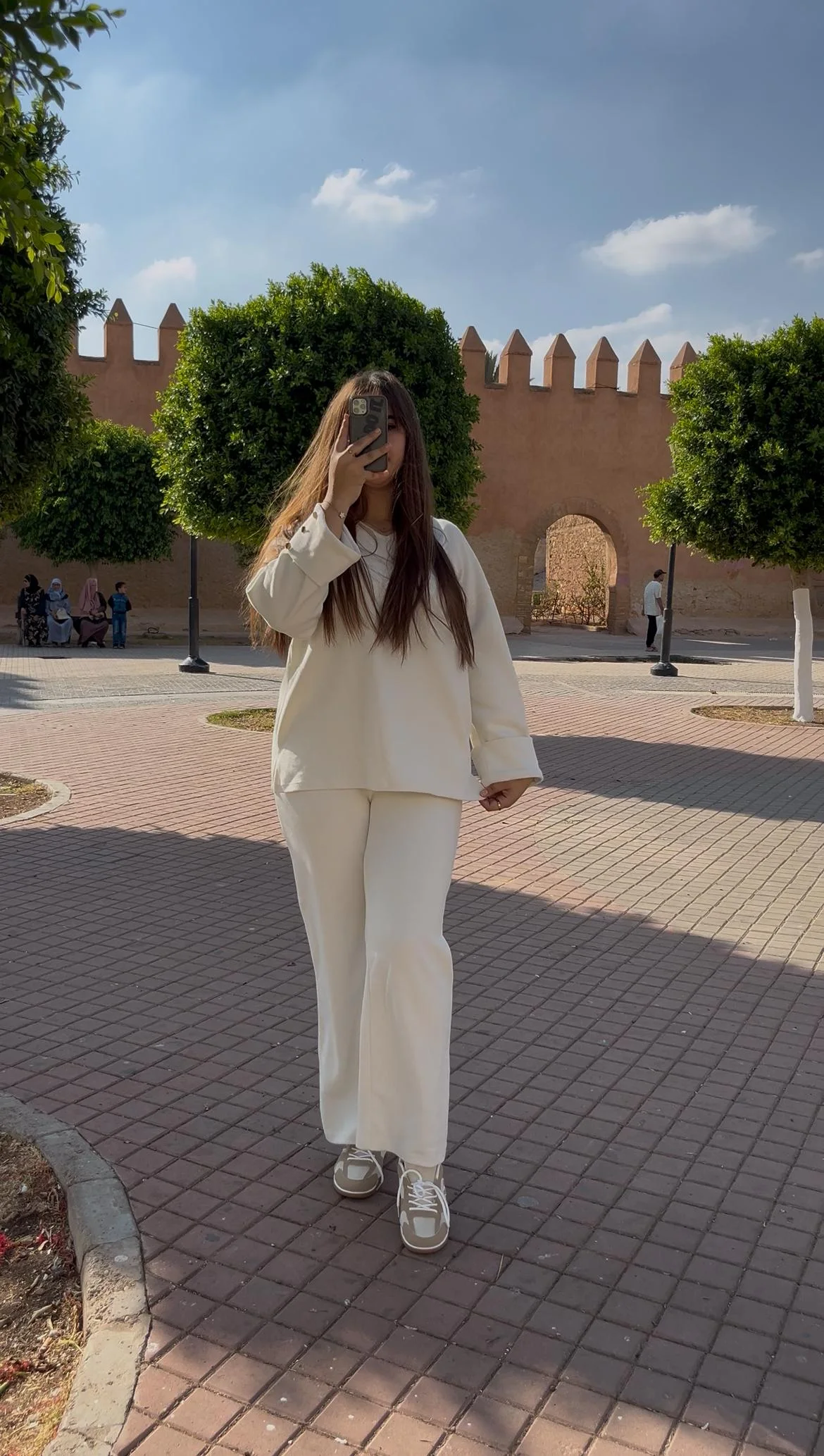 ENSEMBLE MONTONI BLANC CASSE