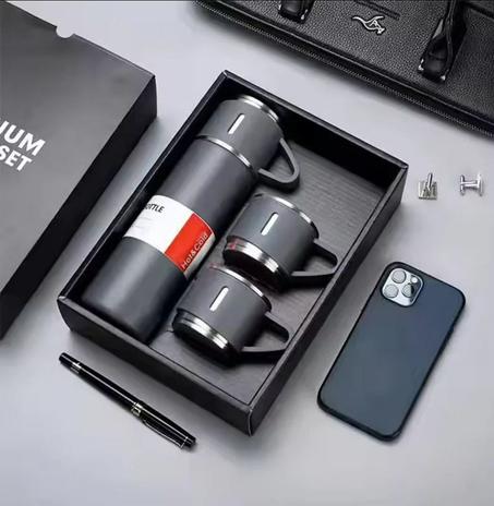 تيرموس أنيق مع 3 أكواب