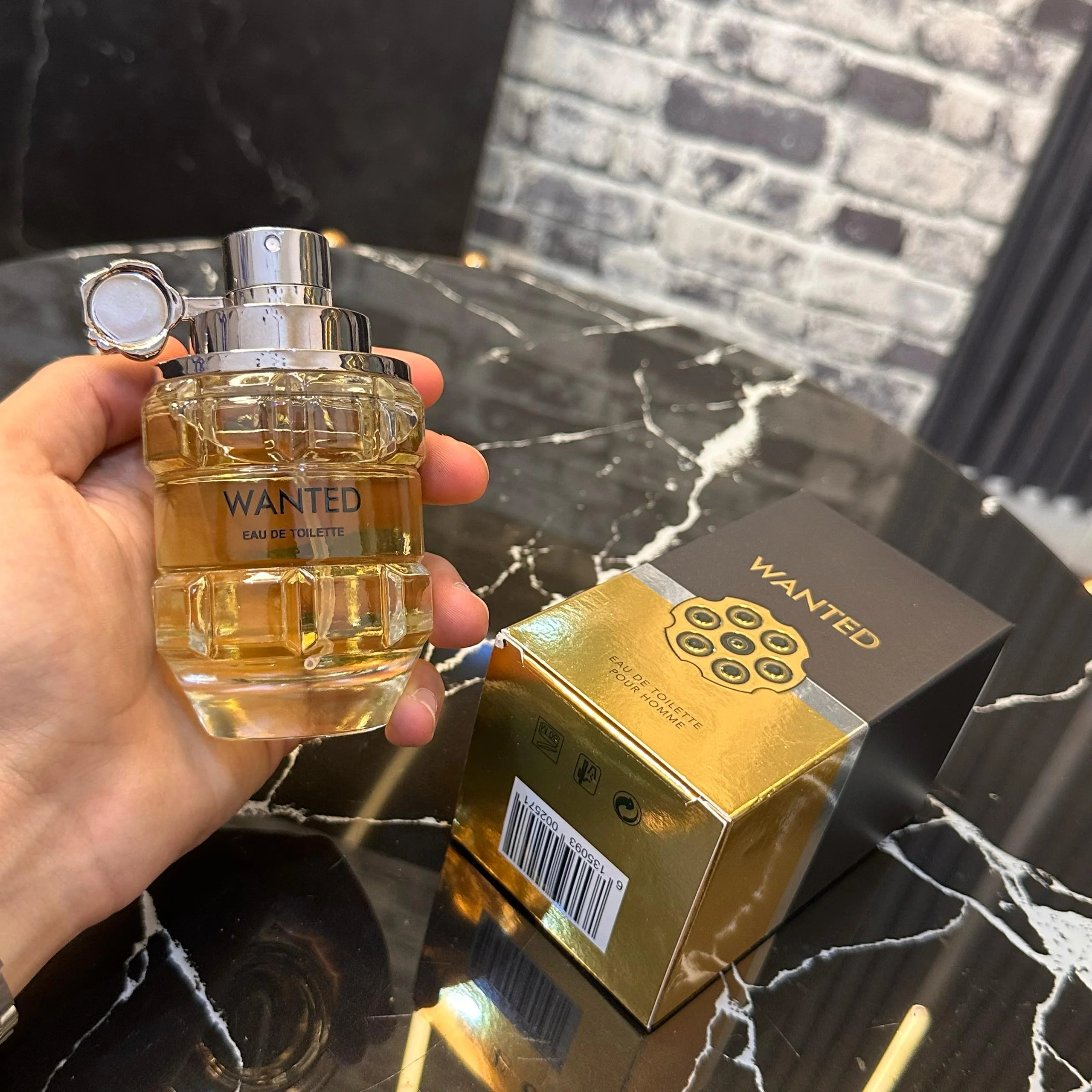 azaro watnted parfum