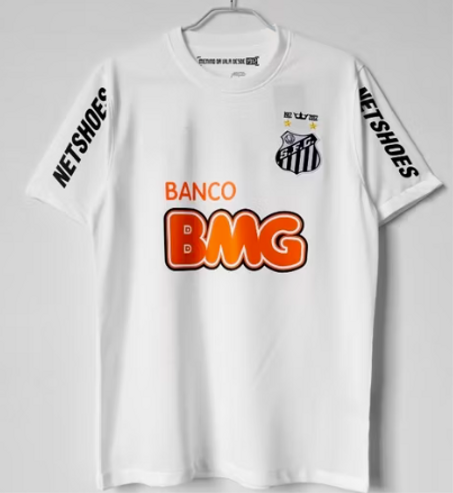 2012 قميص كرة القدم الرجعية العتيقة من سانتوسي مع طباعة نيمار جونيور