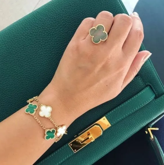 ACCESSOIRE